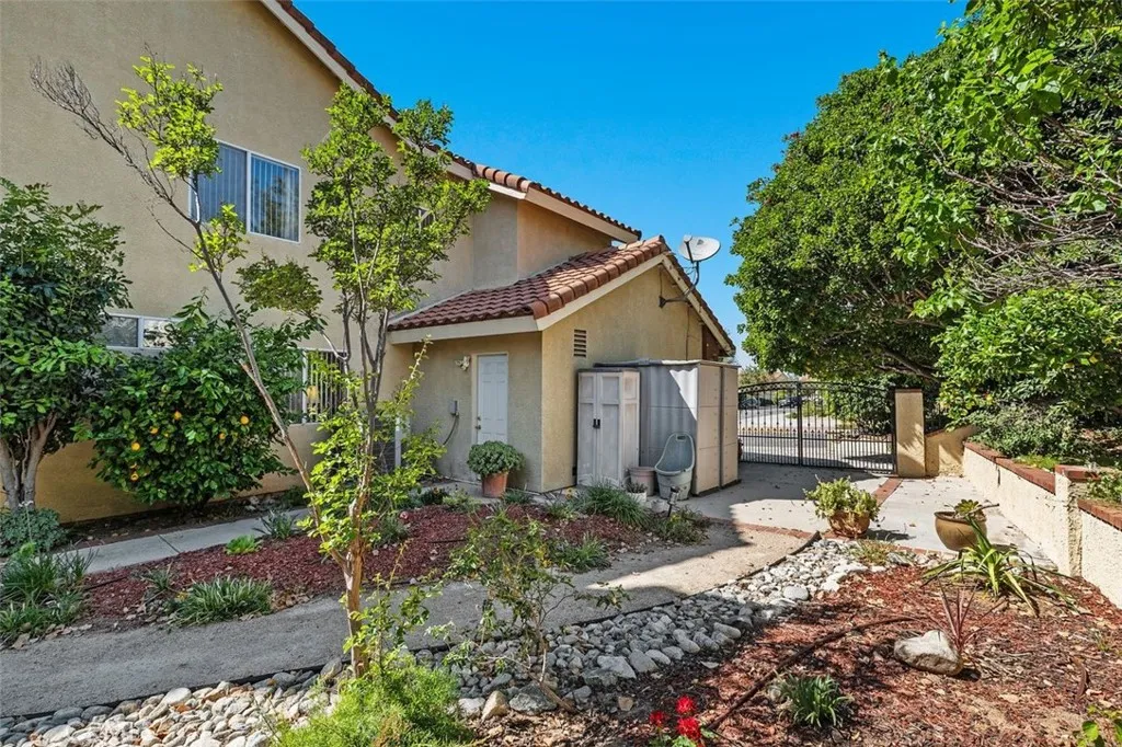 Additional image 43 of 305 Mission Grove Pkwy N, Riverside, CA 92506
