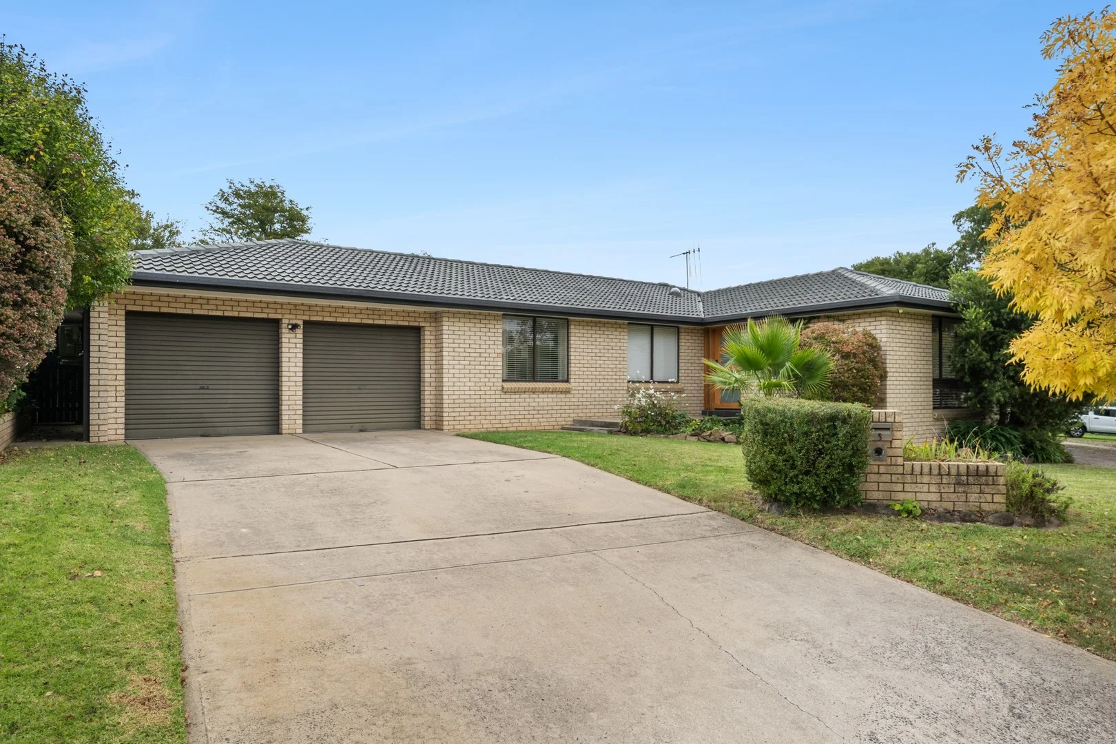 3 Tudor Place, Orange NSW 2800