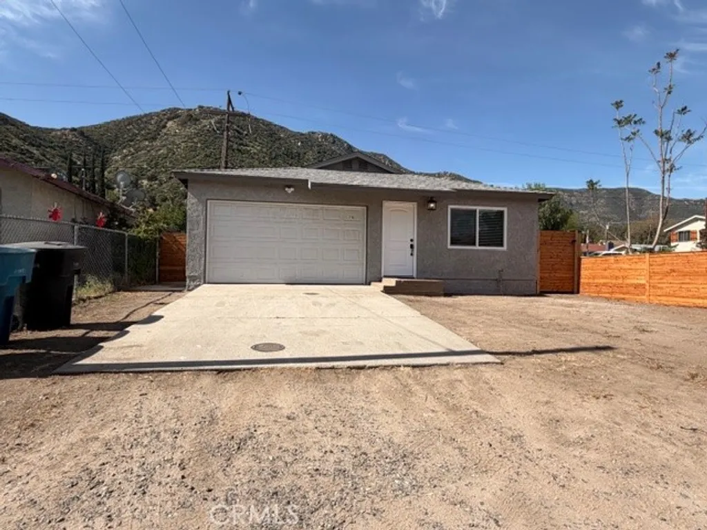 18255 Brightman Ave, Lake Elsinore, CA 92530