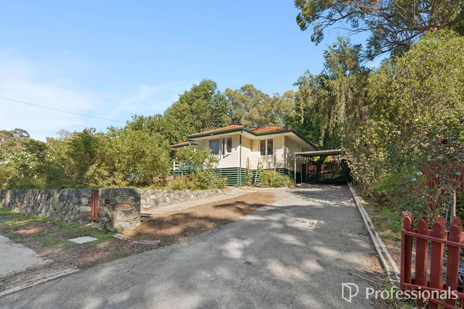 6 Wanliss Street, Jarrahdale WA 6124