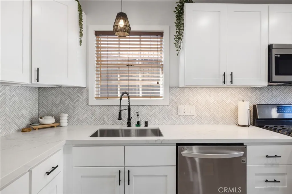 Additional image 14 of 25048 Wheeler Rd, Newhall, CA 91321