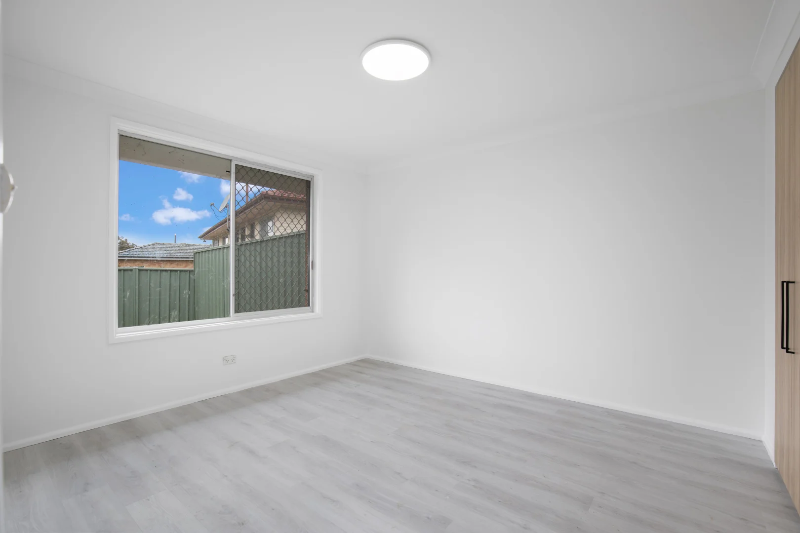 Additional image 4 of 1/17 Queen Elizabeth Drive, Armidale NSW 2350