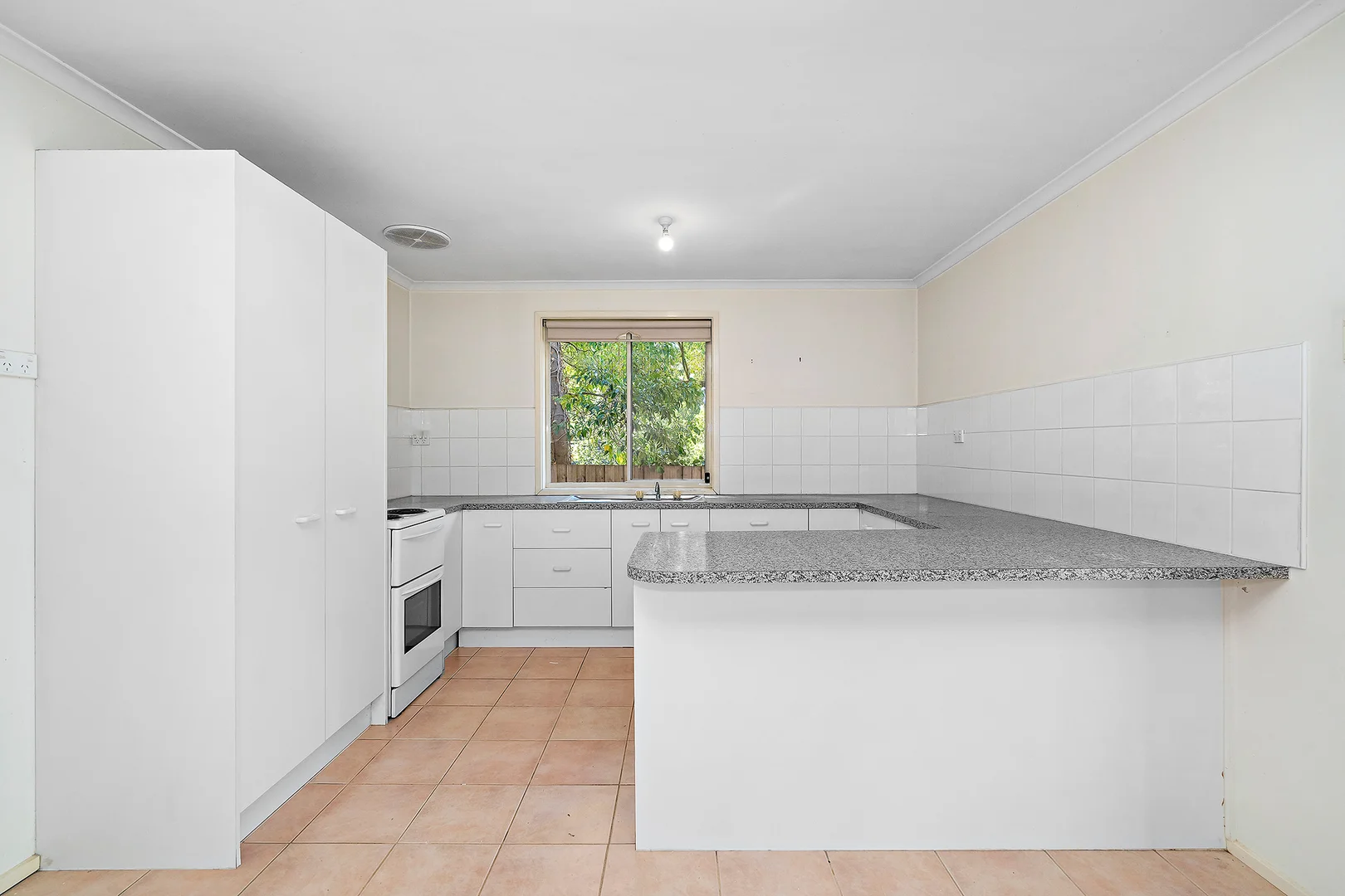 Additional image 4 of 2/18 Hart Avenue, Greensborough VIC 3088