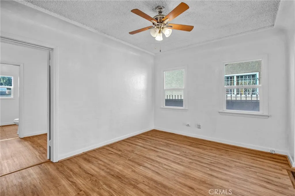 Additional image 13 of 914 E 83rd Street, Los Angeles, CA 90001