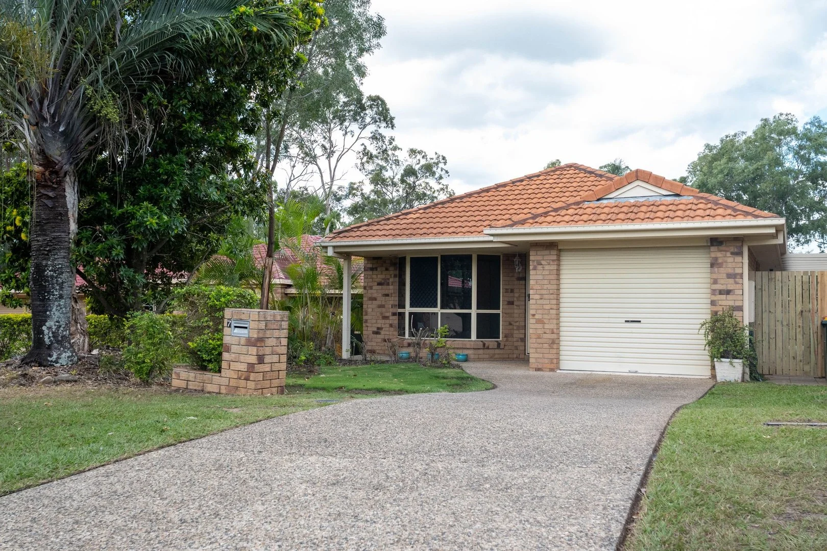 7 Thornton Cl, Forest Lake QLD 4078