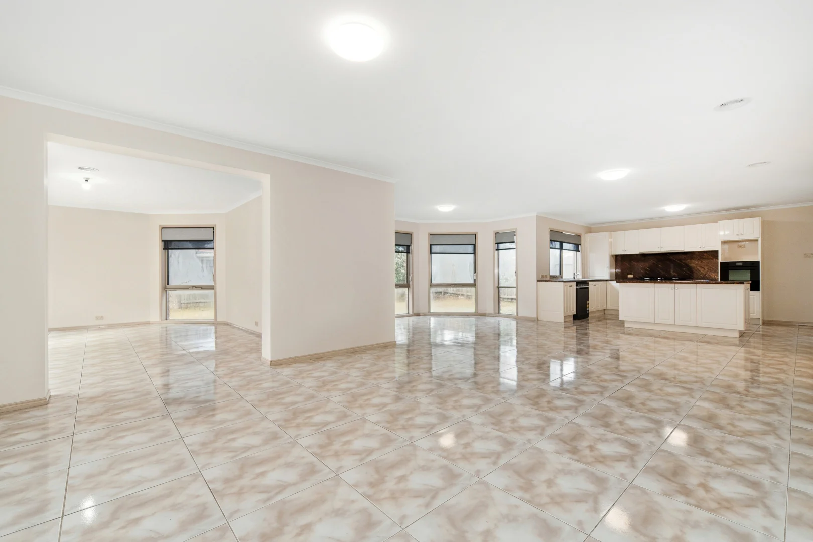 Additional image 2 of 186 Wells Road, Aspendale Gardens VIC 3195