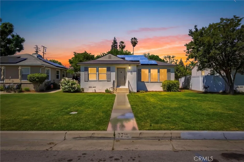 2715 Cedar St, Bakersfield, CA 93301 photo 2