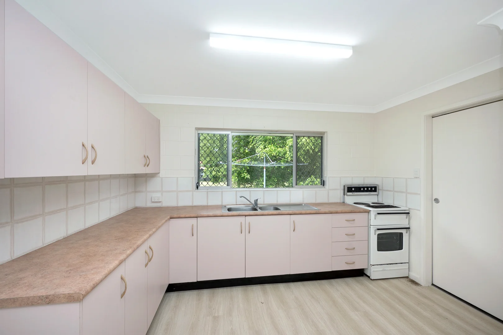 Additional image 2 of 2/165 Albert Street, Cranbrook QLD 4814