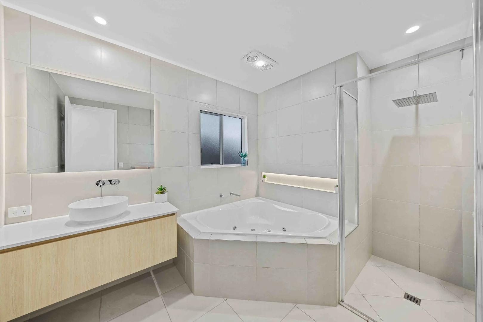 Additional image 9 of 5/3-5 Wyvern Road, Rainbow Beach QLD 4581