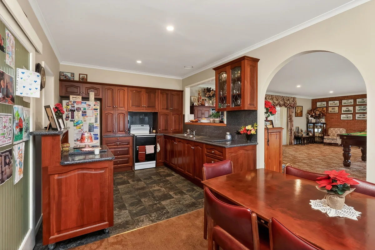 Additional image 5 of 'Avon Park Farm' 310 Chocolyn Road, Camperdown VIC 3260