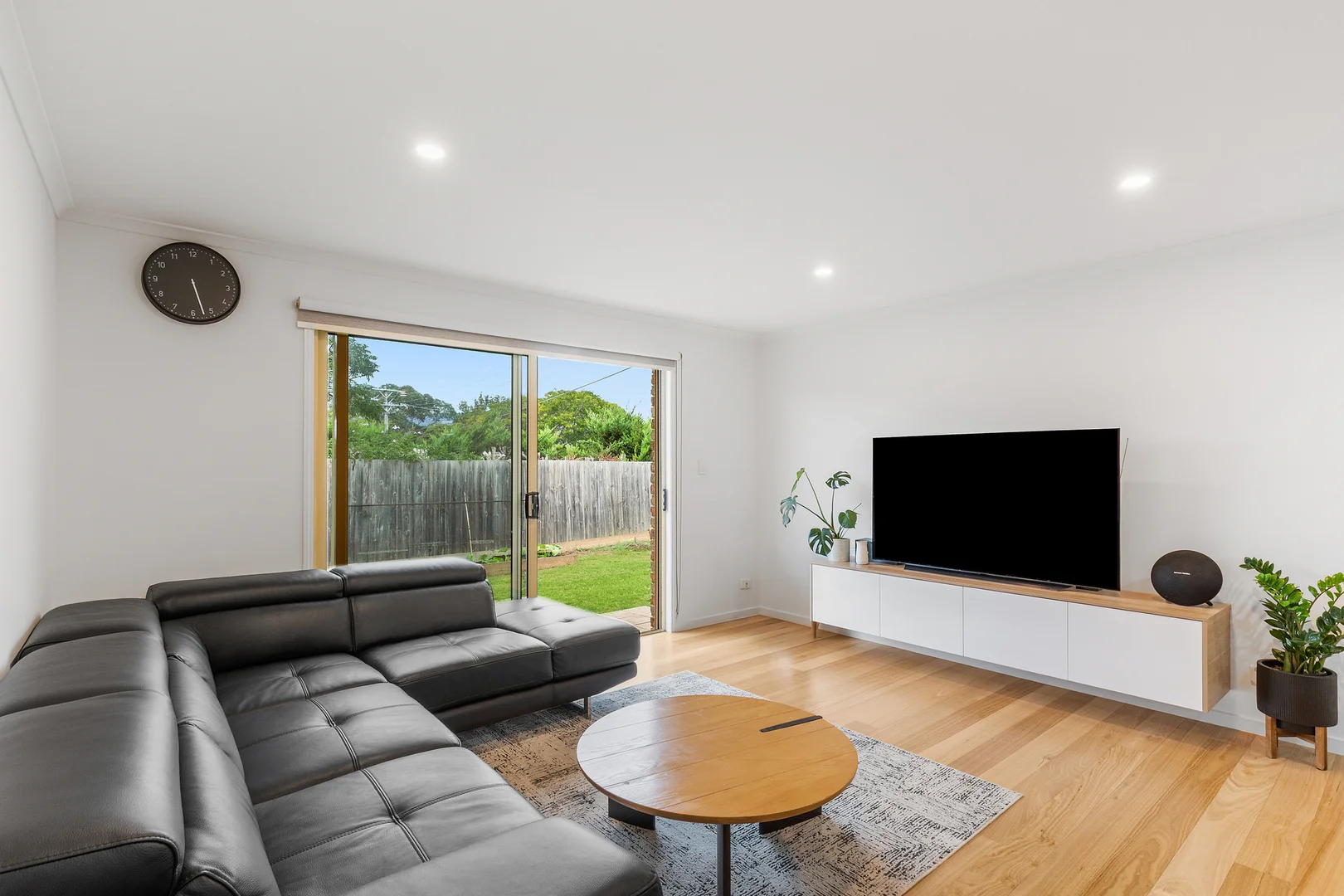 Additional image 8 of 1 Taylors Road, Croydon VIC 3136