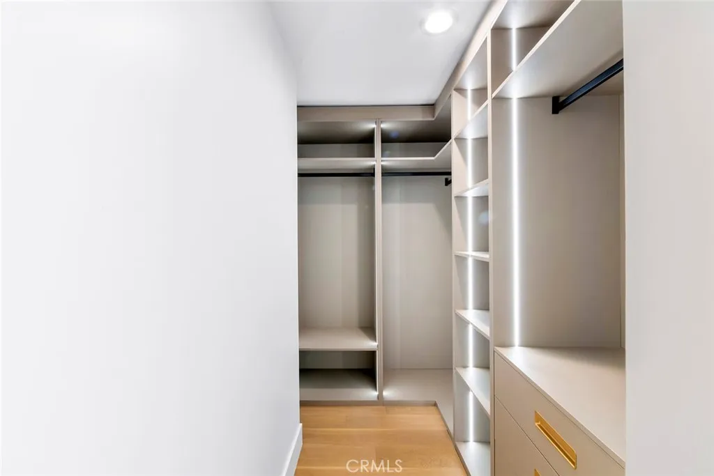 Additional image 106 of 853 Oak St, Costa Mesa, CA 92627