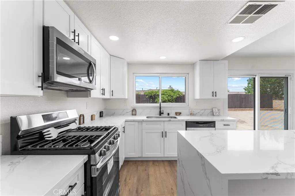 Additional image 49 of 37863 17th Street E, Palmdale, CA 93550