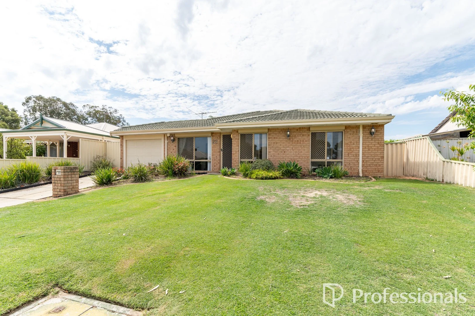 22 Uluru Gardens, Ballajura WA 6066