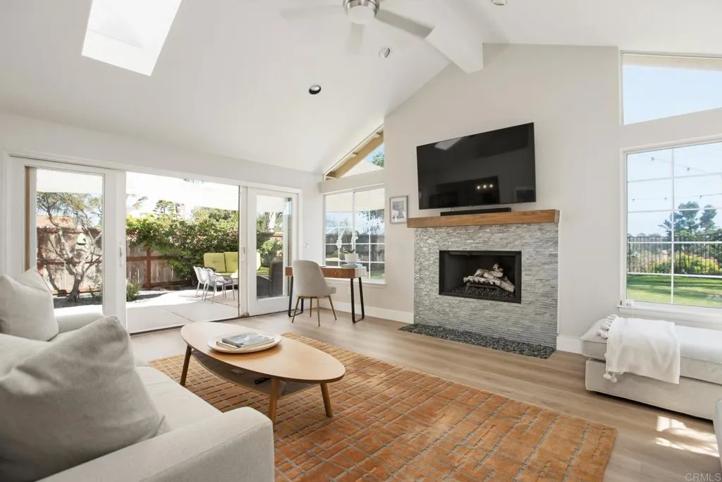 Additional image 2 of 1708 Countryside Drive, Vista, CA 92081