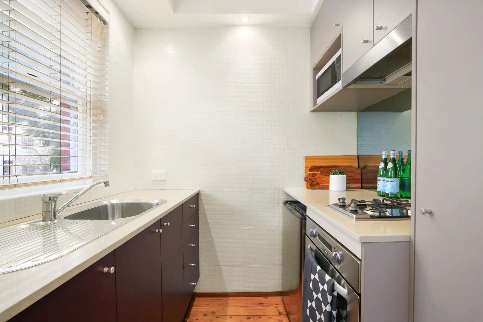 Additional image 3 of 10/7 Greenknowe Avenue, Elizabeth Bay NSW 2011