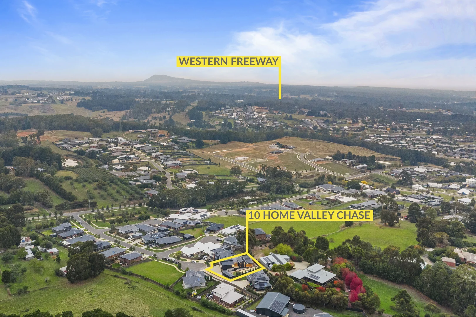 Additional image 40 of 10 Home Valley Chase, Brown Hill VIC 3350