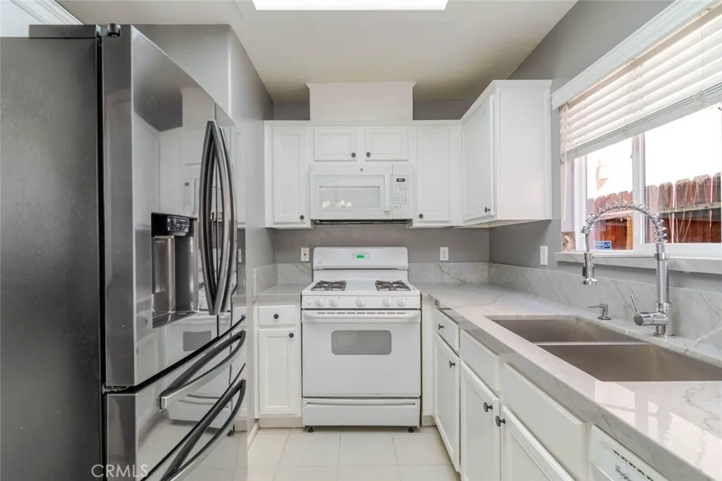 Additional image 9 of 8554 Burnet Avenue Unit 145, North Hills, CA 91343