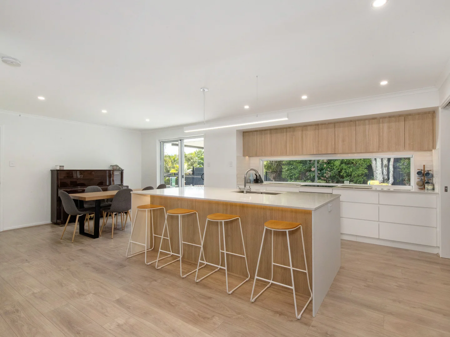 Additional image 5 of 34 Merridown Drive, Merrimac QLD 4226