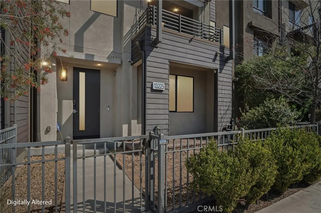 Additional image 32 of 13225 Victory Boulevard, Valley Glen, CA 91401