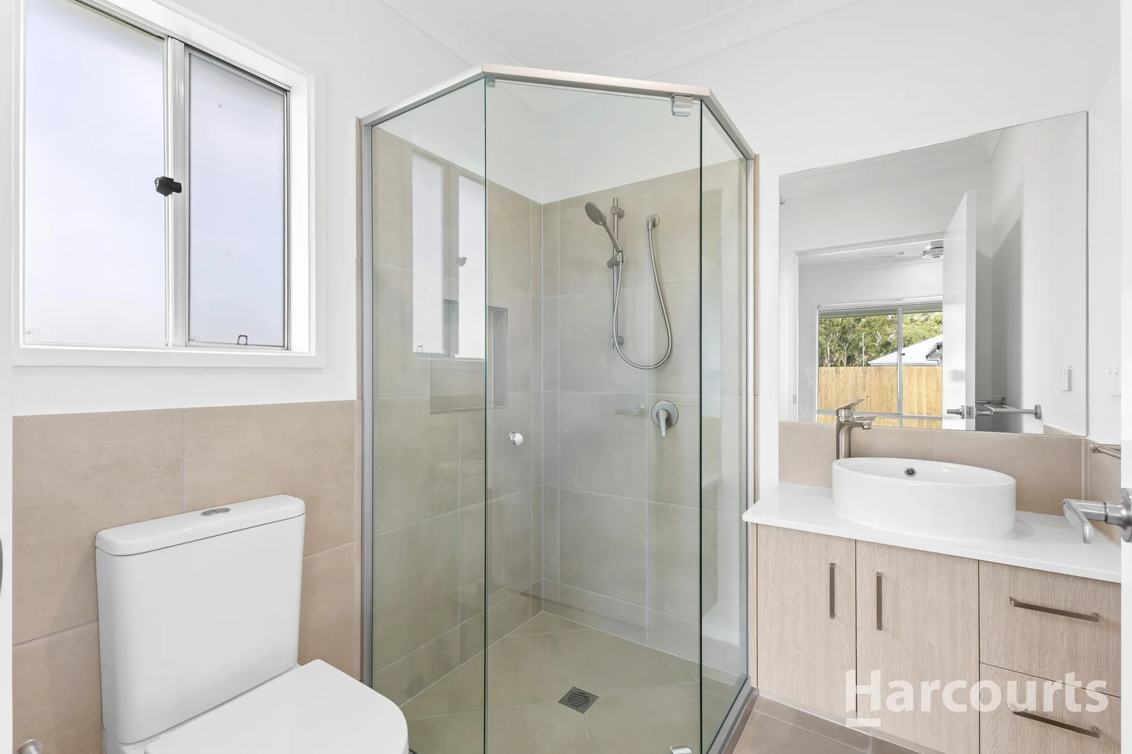 Additional image 7 of 8 Distant Waters Court, Burrum Heads QLD 4659