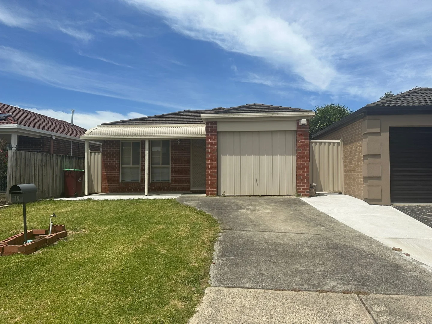 19 Eclipse Court, Hampton Park VIC 3976