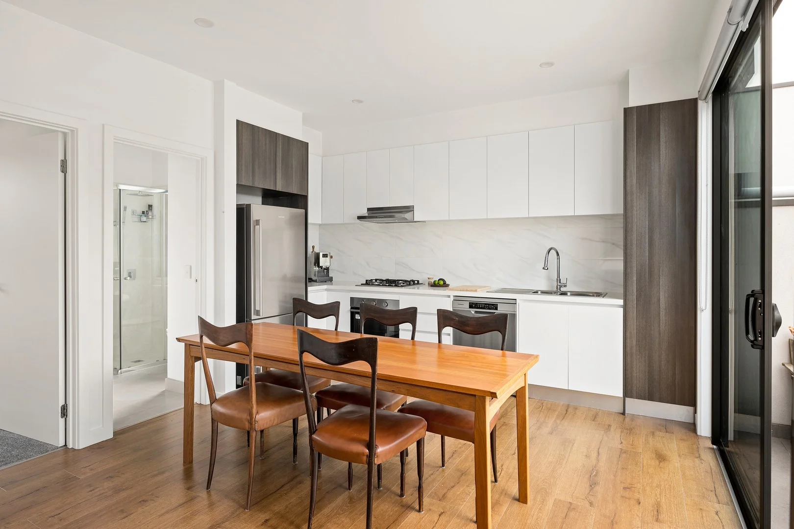 2/180 Hawdon Street, Heidelberg VIC 3084