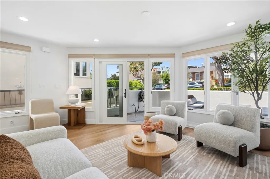 Additional image 4 of 708 Iris Avenue Unit A, Corona Del Mar, CA 92625