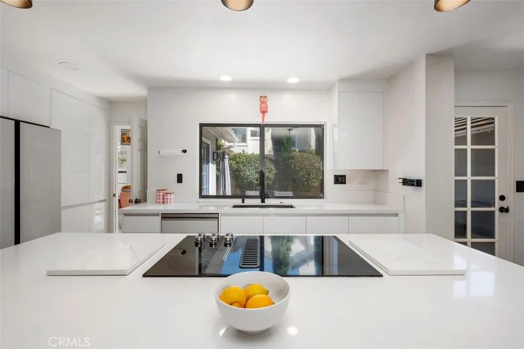 Additional image 8 of 453 E Yale Loop, Irvine, CA 92614