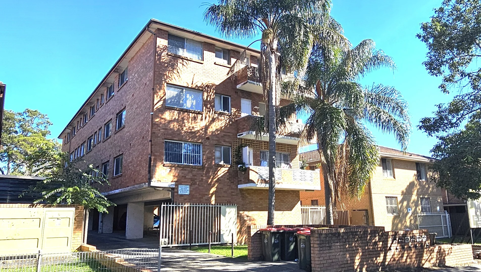 8/37 Hill Street, Cabramatta NSW 2166