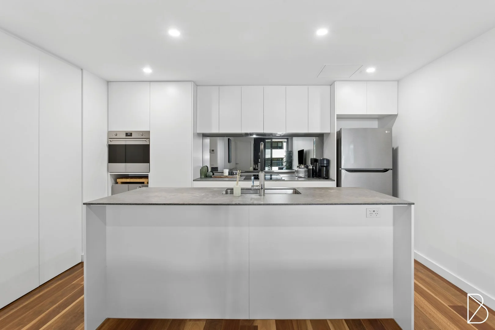 334/2 Anzac Park, Campbell ACT 2612 photo 2