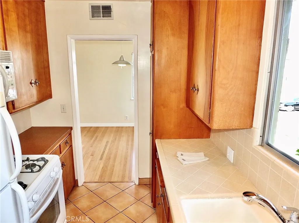 Additional image 20 of 1250 E East 3rd Street Unit 7, Long Beach, CA 90802