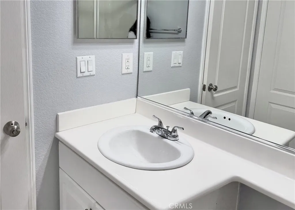 Additional image 37 of 17963 Lost Canyon Drive Unit 60, Canyon Country, CA 91387