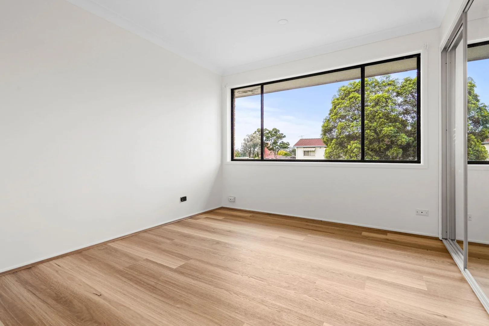 Additional image 4 of 2 Lae Place, Glenfield NSW 2167