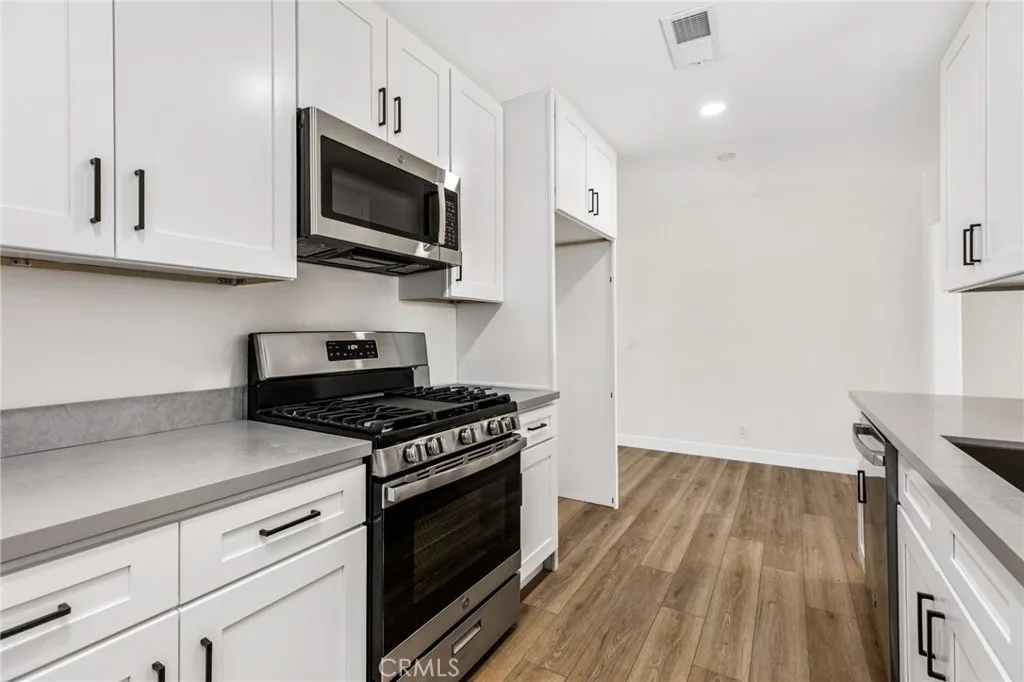 Additional image 22 of 579 W Mayberry Avenue, Hemet, CA 92543