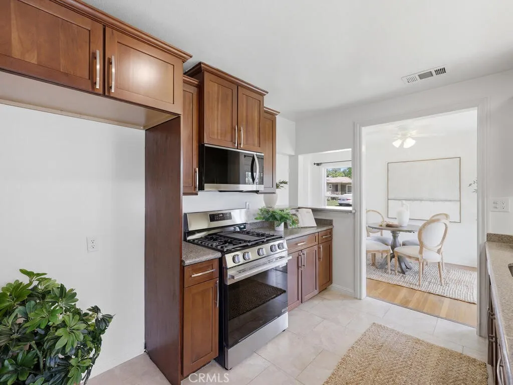 Additional image 20 of 422 E 22nd St, Santa Ana, CA 92706