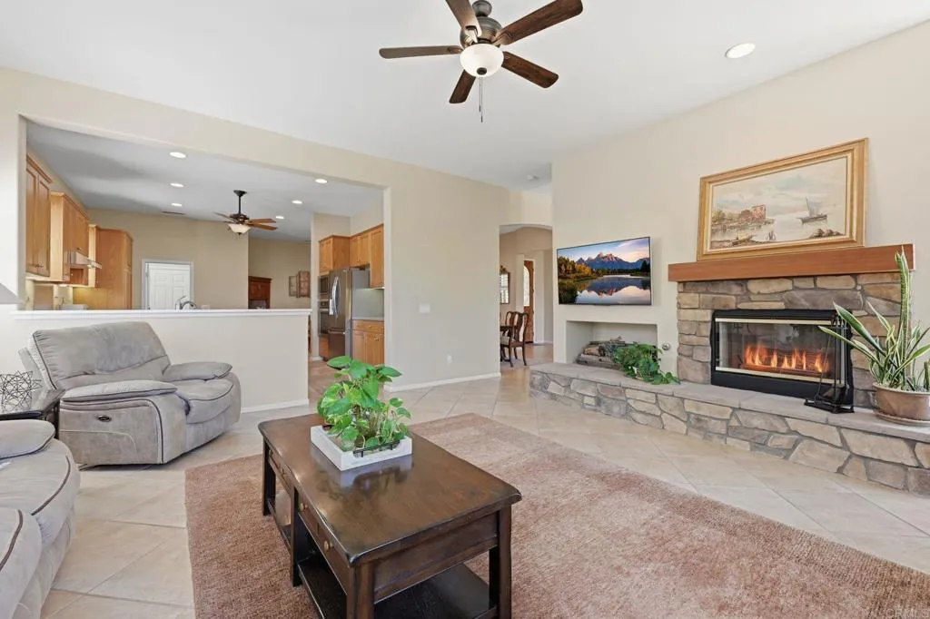 Additional image 84 of 363 Melbourne Glen, Escondido, CA 92026