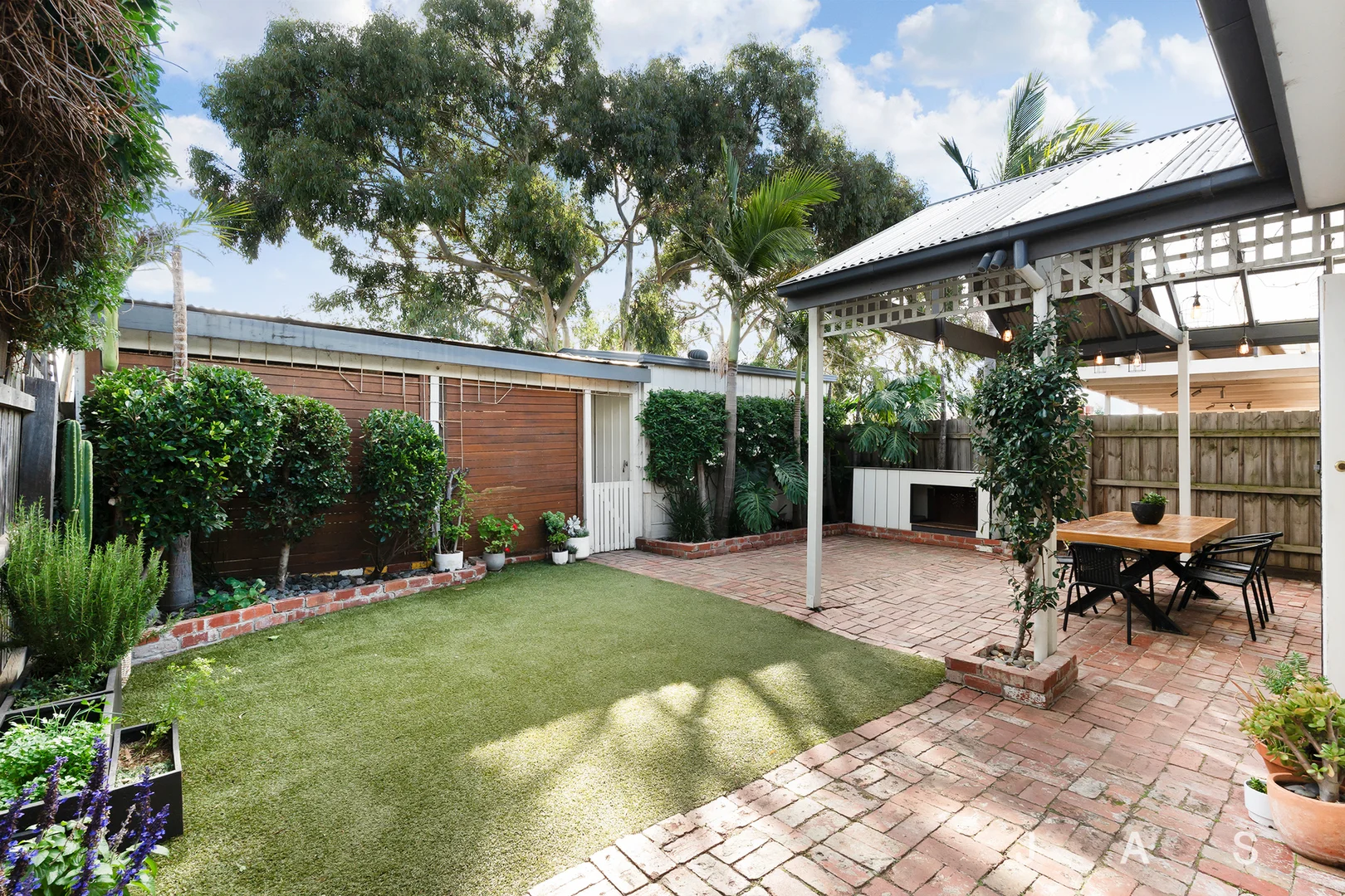 Additional image 8 of 106 Summerhill Road, West Footscray VIC 3012