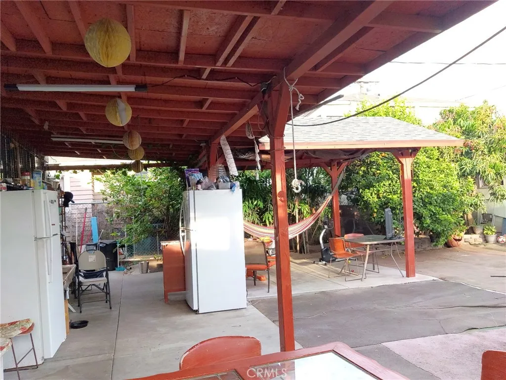 Additional image 15 of 1046 W 49th St, Los Angeles, CA 90037