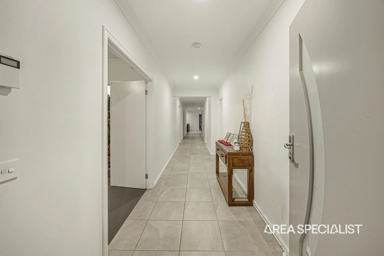 Additional image 5 of 35 Skypac Street, Weir Views VIC 3338