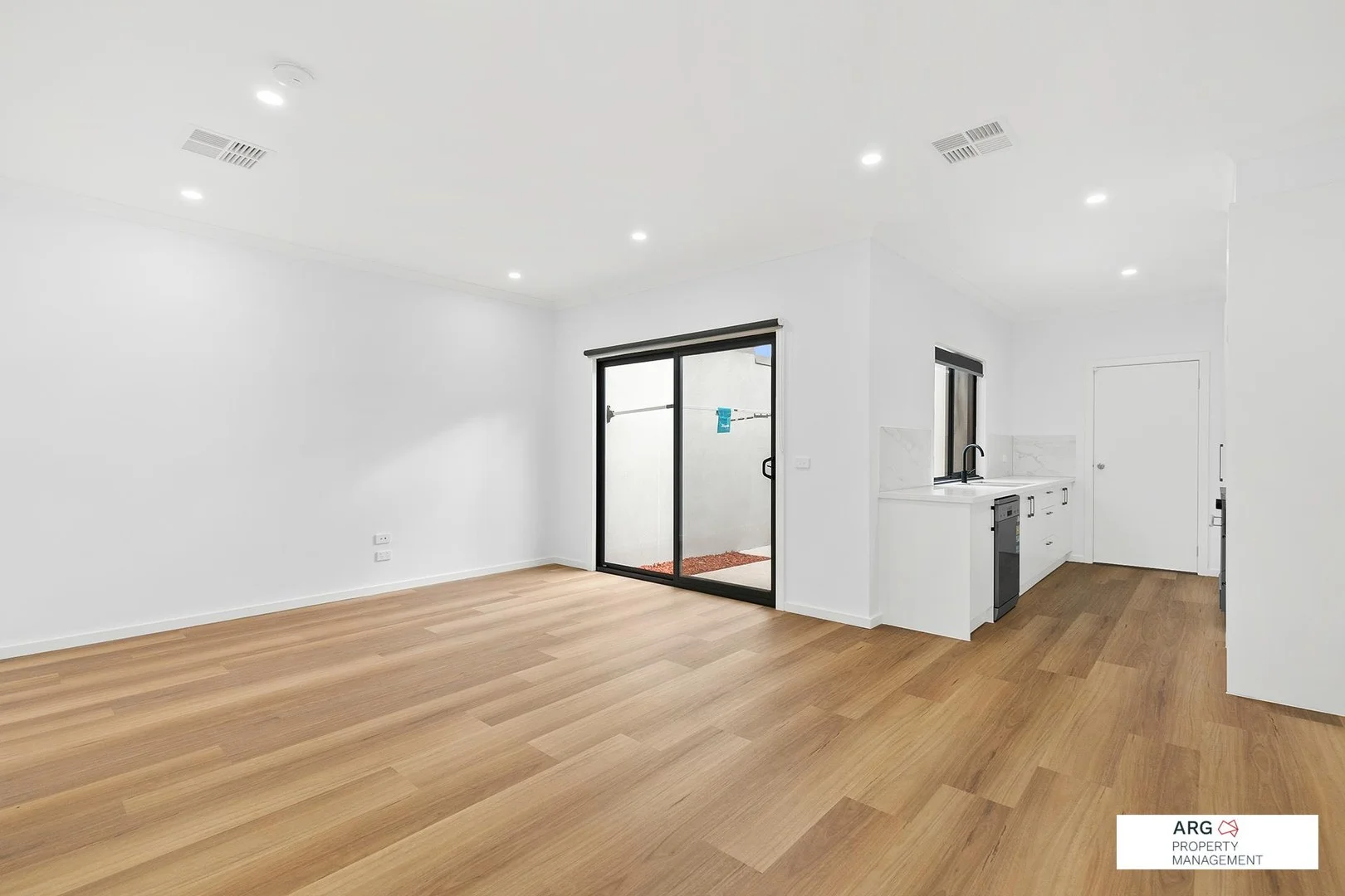 Additional image 4 of 67 Louisville Drive, Thornhill Park VIC 3335