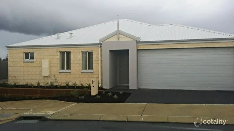 97 Litchfield Cir, Wandi WA 6167