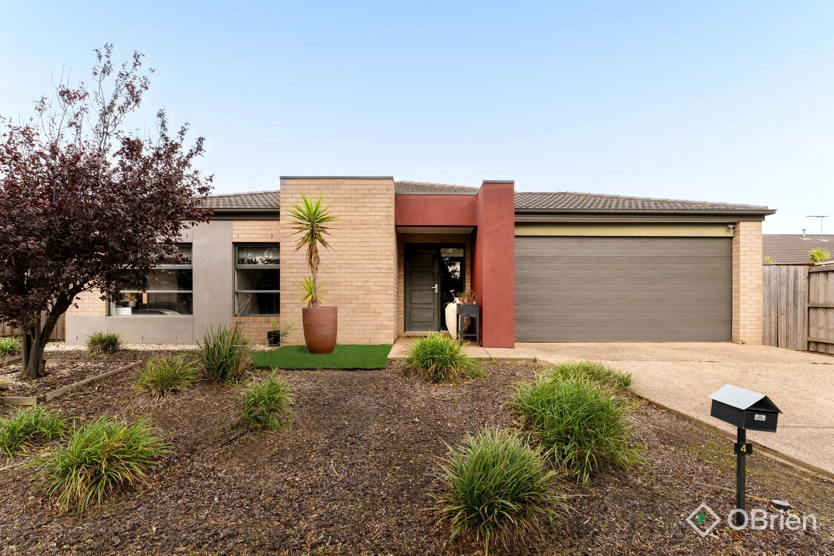 4 Bernly Boulevard, Berwick VIC 3806