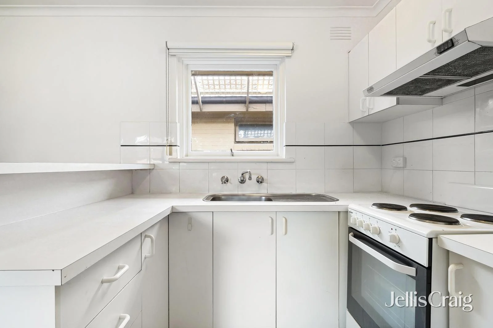 8/39 Byron Street, Elwood VIC 3184 photo 4