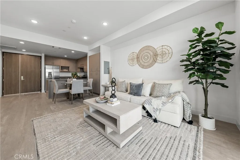 Additional image 9 of 168 S Monterey Street Unit 205, Alhambra, CA 91801