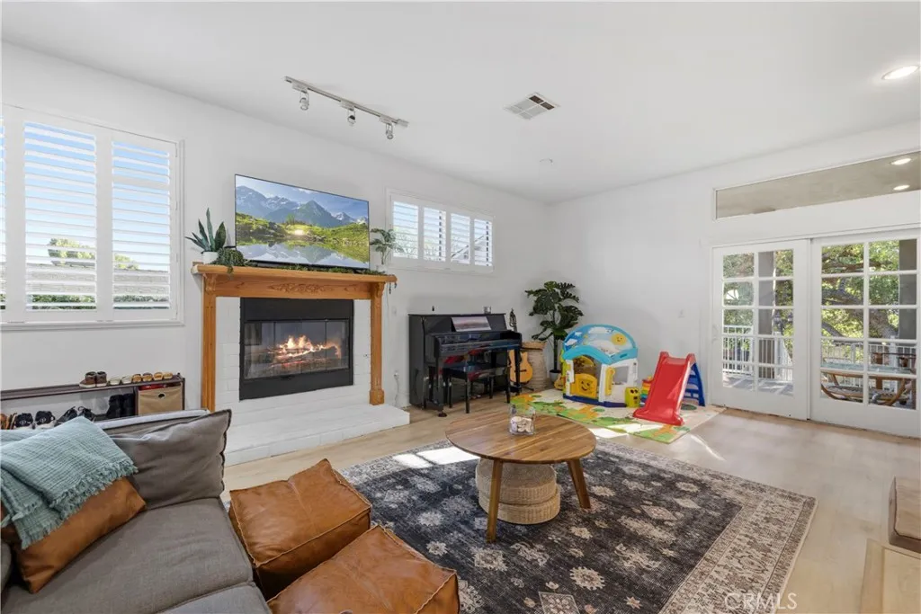 Additional image 124 of 25048 Wheeler Rd, Newhall, CA 91321