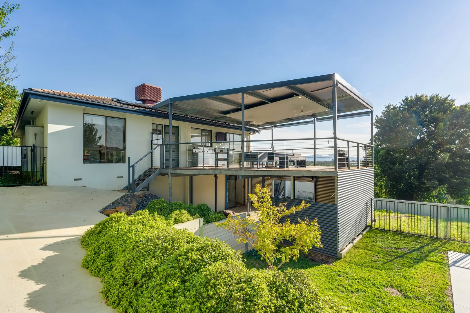 Additional image 18 of 322 Bimbadeen Avenue, East Albury NSW 2640