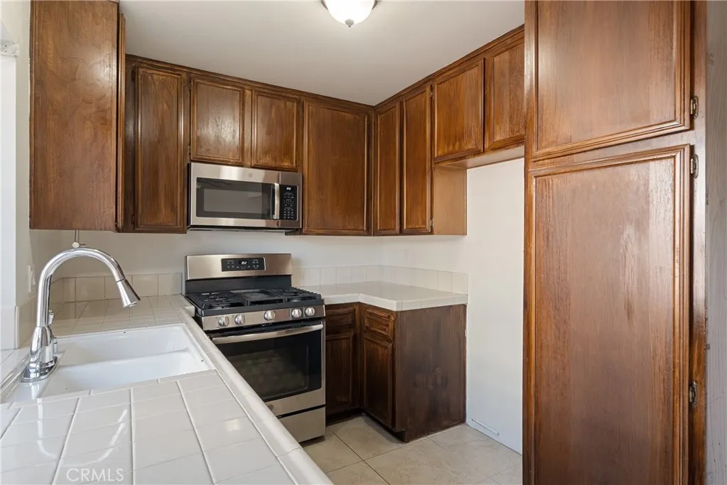 Additional image 35 of 824 N Pasadena Ave Unit 6, Azusa, CA 91702