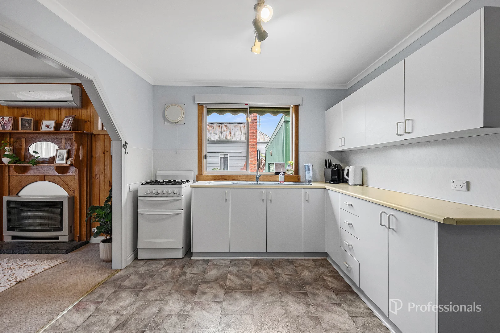 Additional image 5 of 17 Kennedy Street, Maryborough VIC 3465