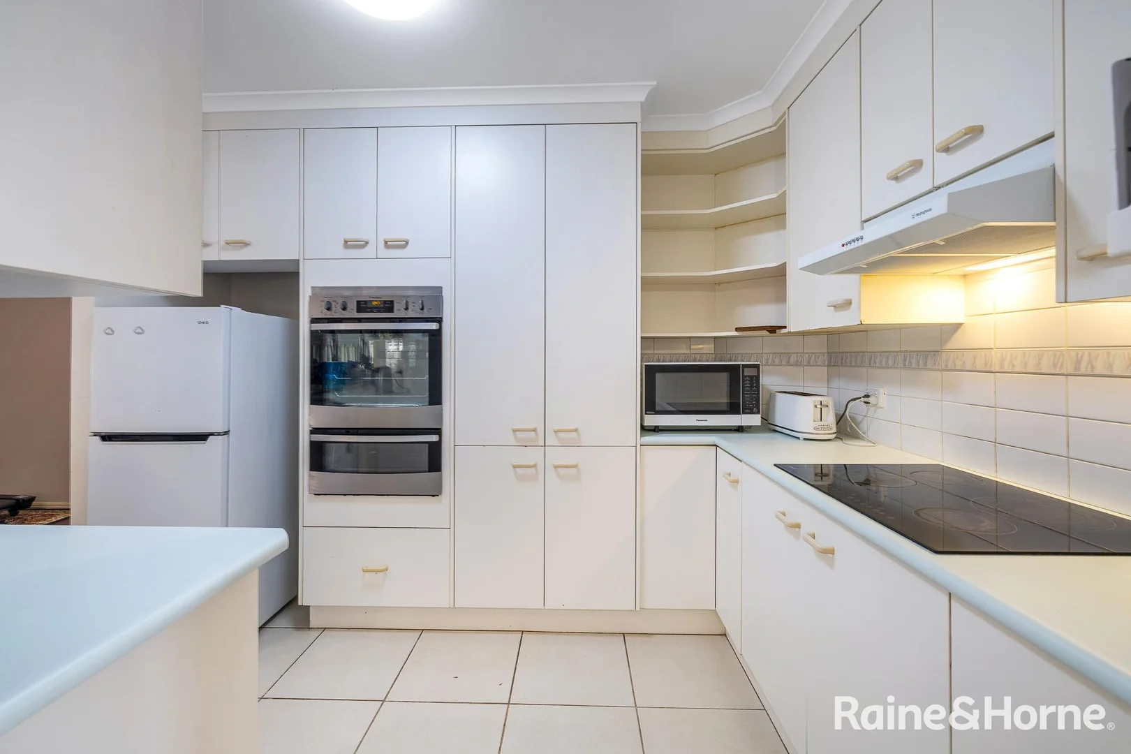Additional image 7 of 3 Carol Street, Redland Bay QLD 4165